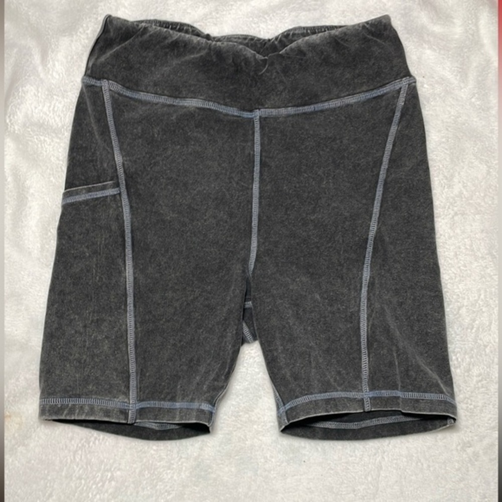 Free People Women's Gray Bike Shorts Size L